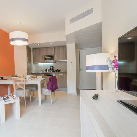 APARTMENT 4 people - - 1 bedroom