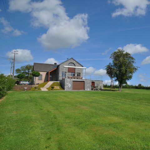 MAISON 8 personnes - La Colline