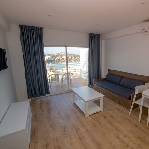 APARTMENT 5 people - Standard Sea View (max. 4 adults)