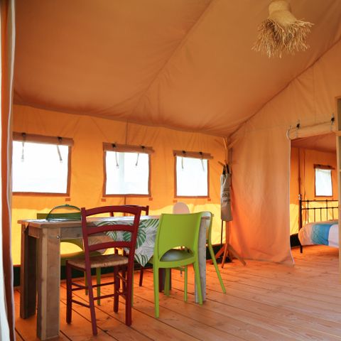 CANVAS AND WOOD TENT 5 people - Safari lodge Prestige +airco (2-5 persons)