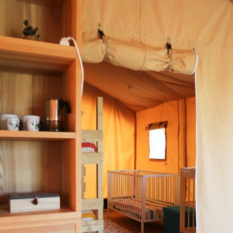 CANVAS AND WOOD TENT 5 people - Safari lodge Prestige +airco (2-5 persons)