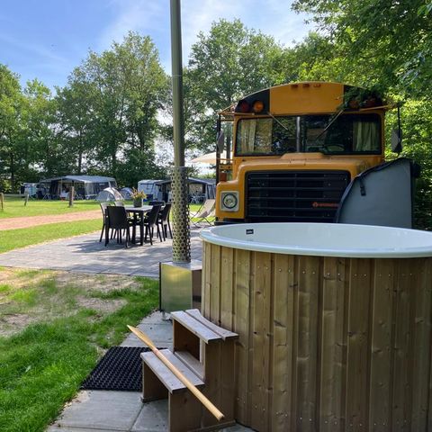 UNUSUAL ACCOMMODATION 4 people - School bus Papillon