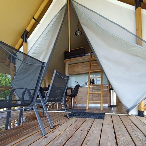 CANVAS AND WOOD TENT 4 people - Papilio 4