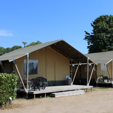 CANVAS AND WOOD TENT 6 people