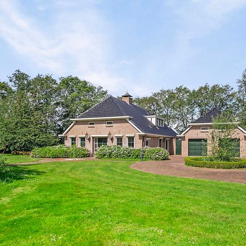 Vakantiehuis 9 personen - Familiehuis 9 Personen met omheinde tuin