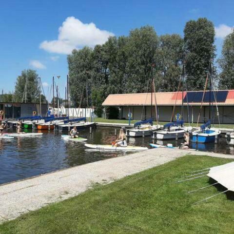 UNIEKE ACCOMMODATIE 4 personen - Houseboat Heeg 4 persoons