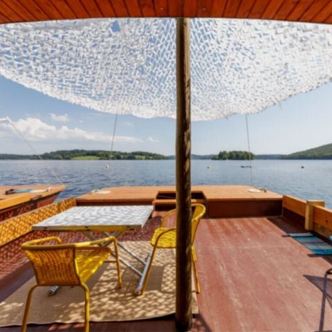 HÉBERGEMENT INSOLITE 4 personnes - Lodge Boat 2 cabines 2 à 4 personnes