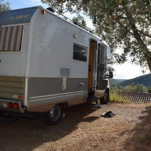 PIAZZOLA - Piazzola grande: auto o moto + tenda/roulotte o camper + elettricità