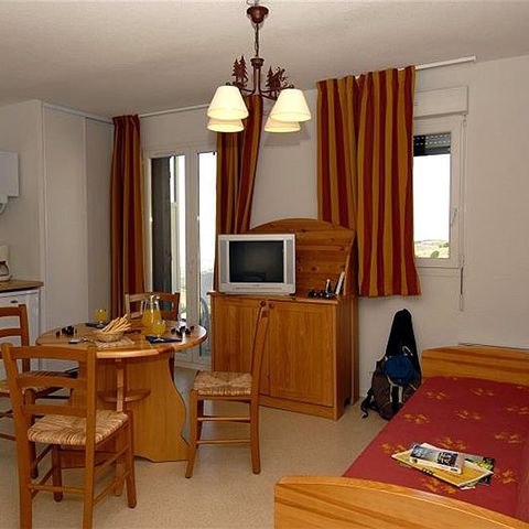 APARTMENT 3 people - (max. 2 adults) Font Romeu SCSup. Mille Soleils