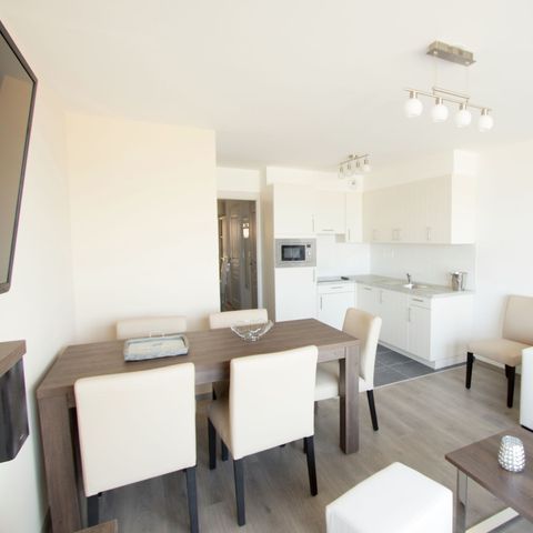 BUNGALOW 6 people - Modern beachside apartment in Bray-Dunes close to De Panne