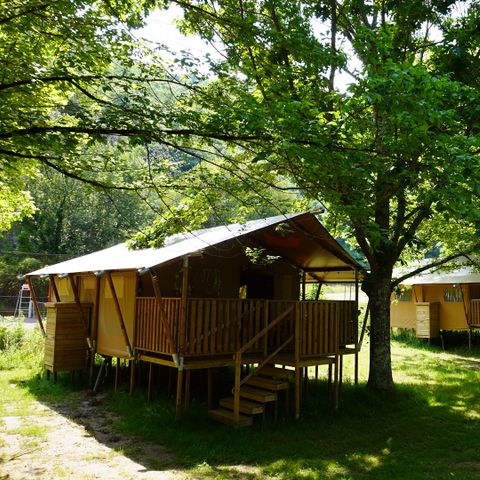 CANVAS AND WOOD TENT 5 people - incl. sanitary facilities 3