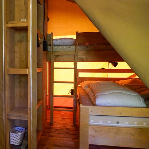 CANVAS AND WOOD TENT 5 people - incl. sanitary facilities 3