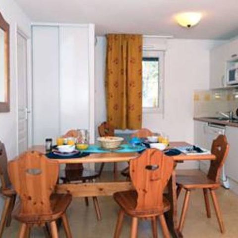 APARTMENT 7 people - (max 6 adults) St. Lary Soulan