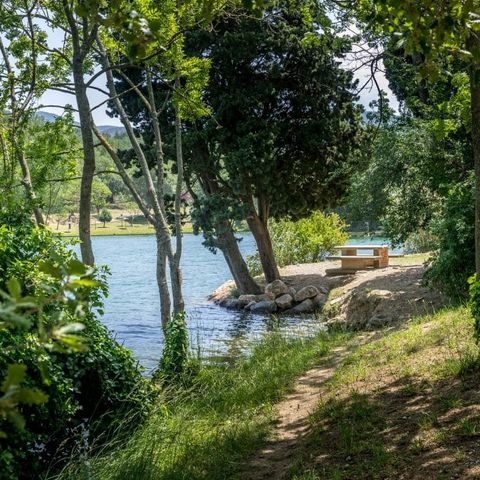 Camping Les Rives du Lac de Vinça - Camping Pyrénées-Orientales - Image N°5