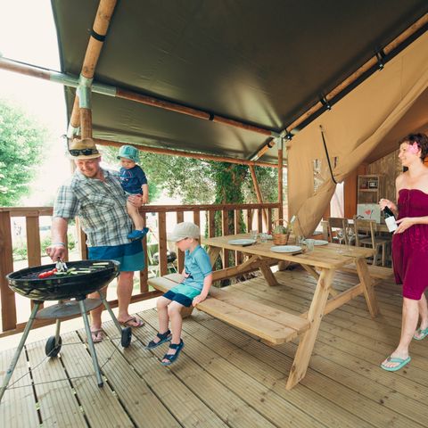 CANVAS AND WOOD TENT 4 people - Safari Tent