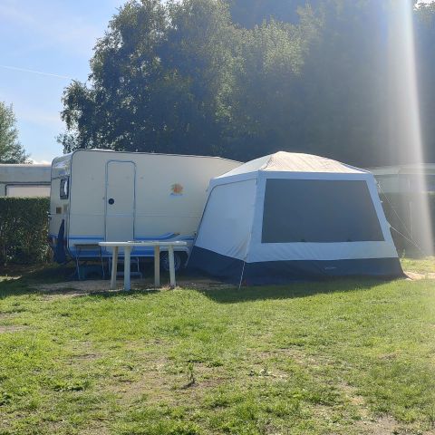 EMPLACEMENT - Emplacement nu camping car ou tente 2 personnes