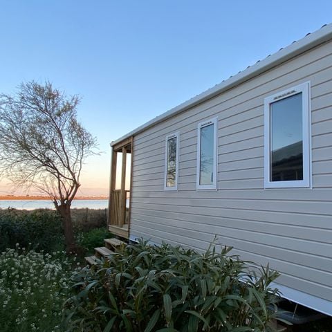 Mobilheim 4 Personen - Loggia Bay N°112 Ausblick auf den Teich - 2 Schlafz.