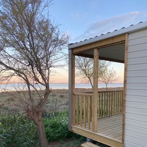 Mobilheim 4 Personen - Loggia Bay N°112 Ausblick auf den Teich - 2 Schlafz.