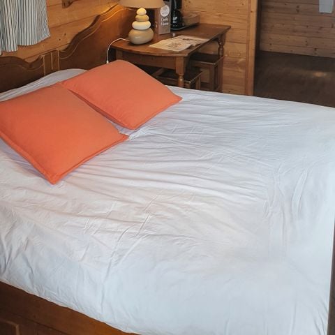 LODGE 2 people - Air-conditioned hotel gypsy caravan with breakfast / Optional private spa