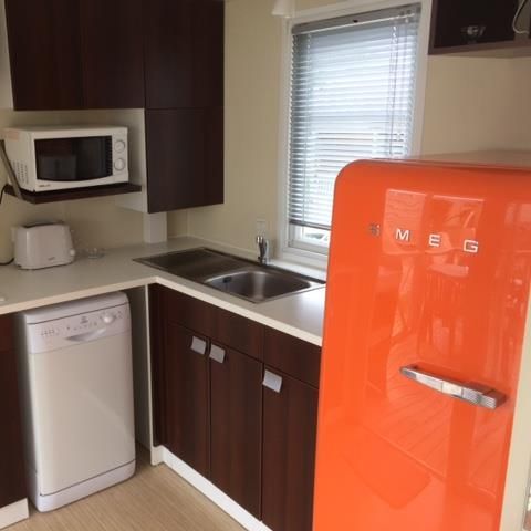 MOBILHOME 3 personnes - Mobil-home CONFORT 27m² 2 chambres - terrasse intégrée couverte et lave-vaisselle