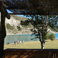 Camping Les Framboiseilles - White Rock - Camping Alpes-de-Haute-Provence