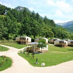 Camping Les Framboiseilles - White Rock - Camping Alpes-de-Haute-Provence