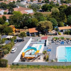 Camping Au Petit Port de l'Houmeau - Camping Charente-Marítimo