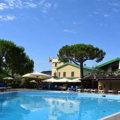 Heliopolis Camping & Village - Camping Teramo